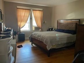 312 Grafton St, Worcester MA 01604