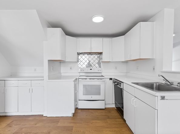 114 Haverhill St, North Reading MA 01864