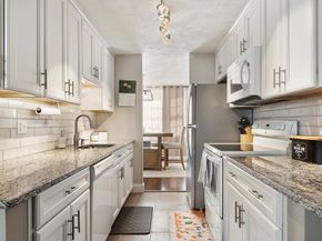 172 Patrick Rd 172, Tewksbury MA 01876