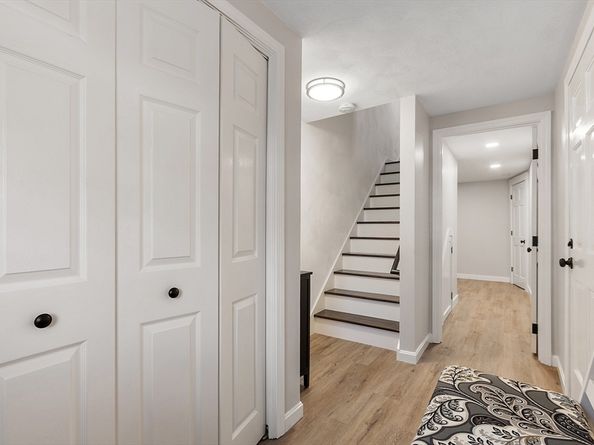 172 Patrick Rd 172, Tewksbury MA 01876