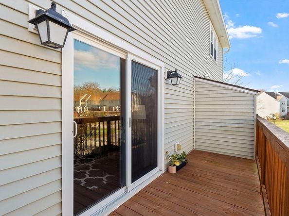 172 Patrick Rd 172, Tewksbury MA 01876