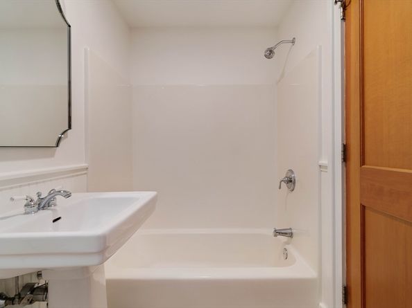 432 Norfolk Street 3J, Somerville MA 02143