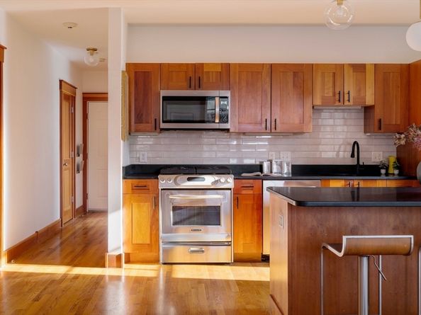 432 Norfolk Street 3J, Somerville MA 02143