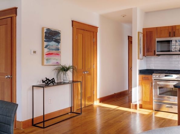 432 Norfolk Street 3J, Somerville MA 02143