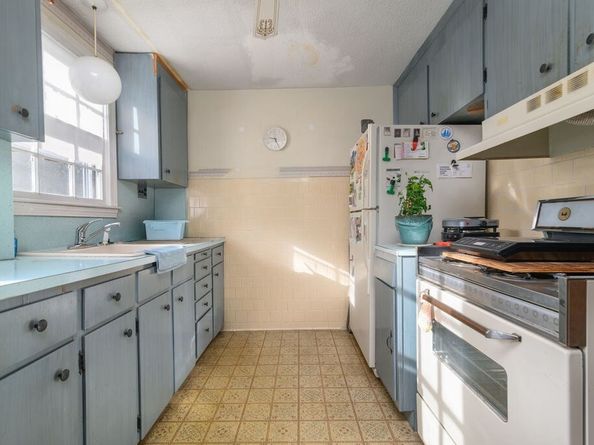 449 E 5th St, Boston MA 02127