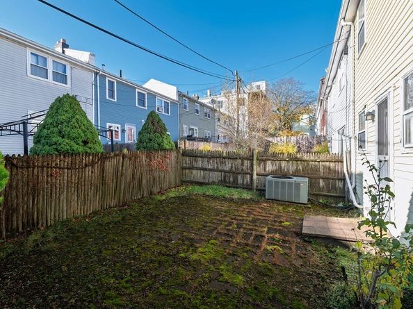 449 E 5th St, Boston MA 02127