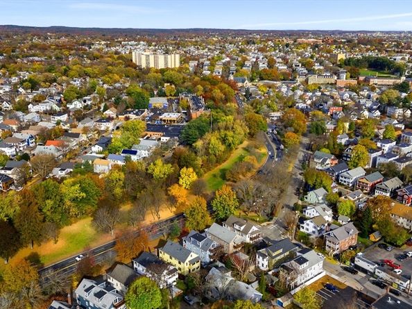 3 Seagrave Rd, Cambridge MA 02140