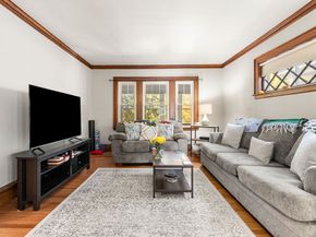 3 Seagrave Rd, Cambridge MA 02140