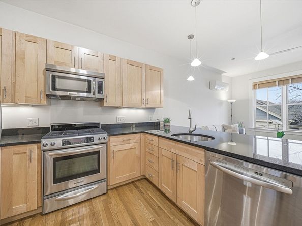190 Prospect St Unit 8, Cambridge MA 02139