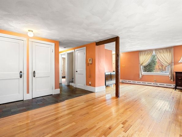 36 Smith Rd, Hingham MA 02043