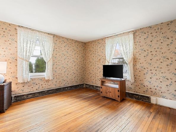 36 Smith Rd, Hingham MA 02043