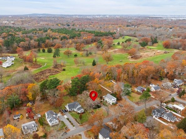 36 Smith Rd, Hingham MA 02043