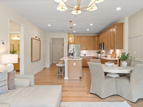 5 Peters Farm Way 105, Westborough MA 01581