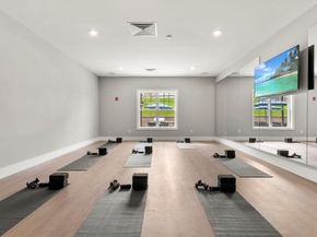 5 Peters Farm Way 105, Westborough MA 01581