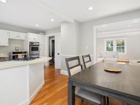 928 Main St, Lynnfield MA 01940