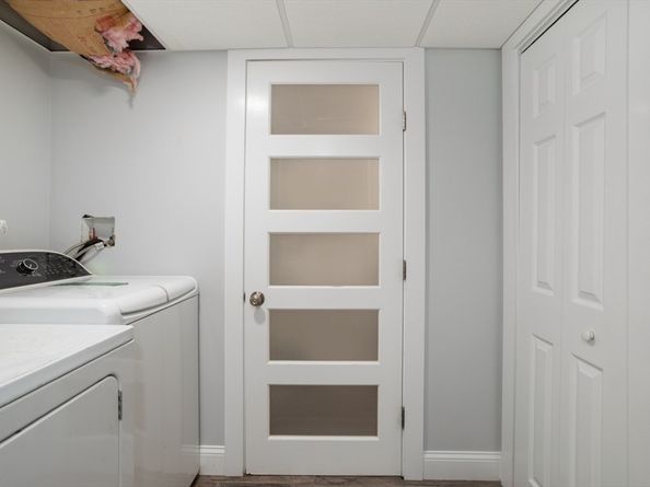 928 Main St, Lynnfield MA 01940