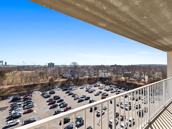 200 Cove Way 614, Quincy MA 02169