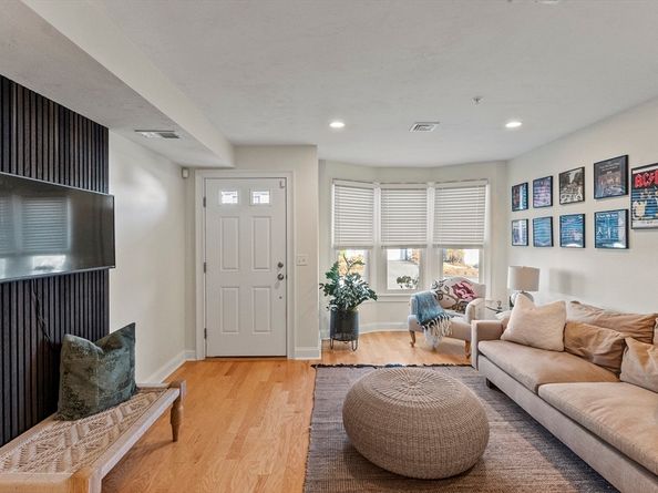 60 Robbins Rd. 25, Plymouth MA 02360