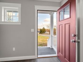 93 Providence St B, Mendon MA 01756