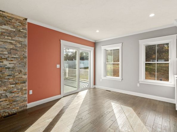 93 Providence St B, Mendon MA 01756