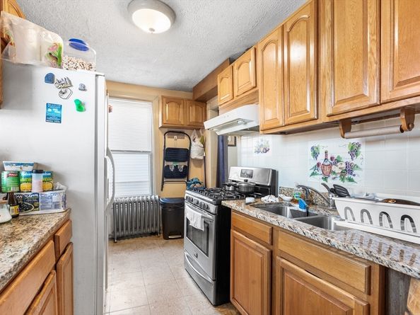 11 Gay Head St, Boston MA 02130