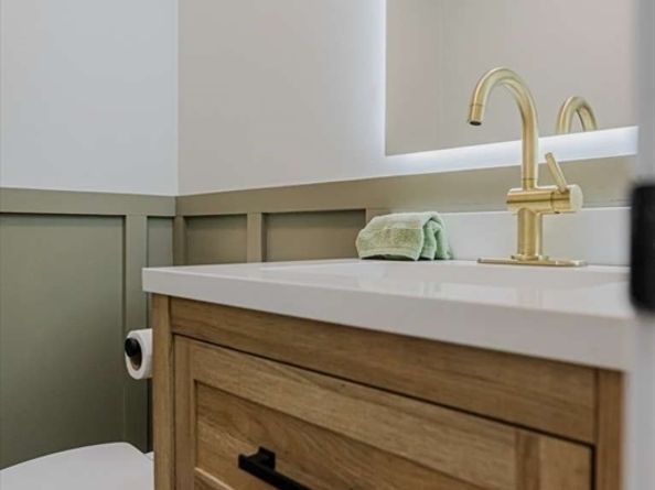 27 Silver Road 27, Everett MA 02149