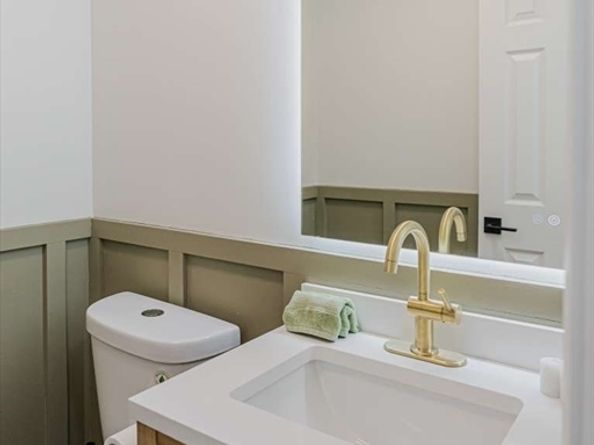 27 Silver Road 27, Everett MA 02149