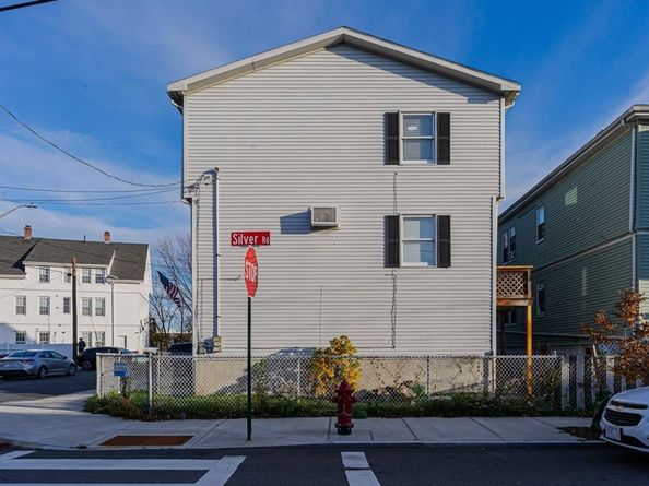 27 Silver Road 27, Everett MA 02149