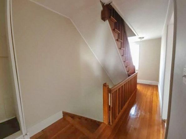 17 Overlook St 17, Northbridge MA 01588