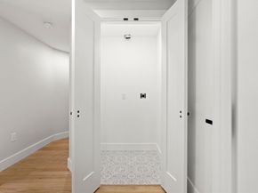 35 Dewey 35, Boston MA 02125