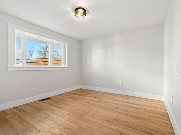 35 Dewey 35, Boston MA 02125