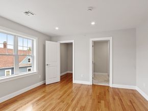 10 Windsor Street C, Worcester MA 01605