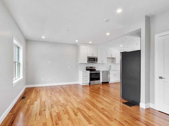 10 Windsor Street C, Worcester MA 01605