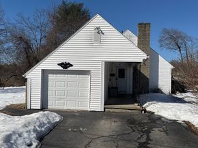 39 Fairlawn Ave, Oxford MA 01540