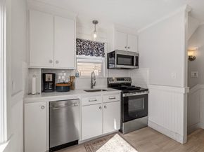 34 Lafayette St, Marblehead MA 01945