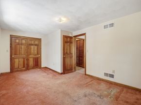 331 Wellman Ave 331, Chelmsford MA 01863