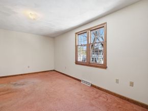 331 Wellman Ave 331, Chelmsford MA 01863