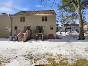 331 Wellman Ave 331, Chelmsford MA 01863