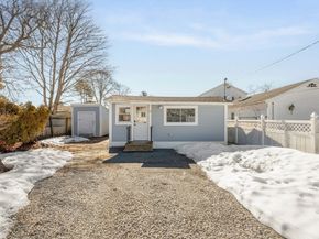 6 Wildwood Ave, Wareham MA 02571