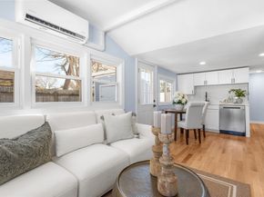6 Wildwood Ave, Wareham MA 02571