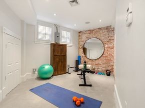 6 West Hill Place, Boston MA 02114