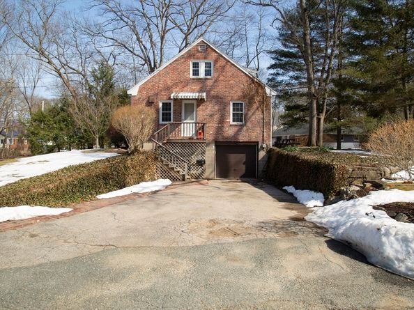 32 Cole Ter, Randolph MA 02368