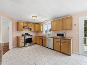 42 Wildcrest Ave, Billerica MA 01821