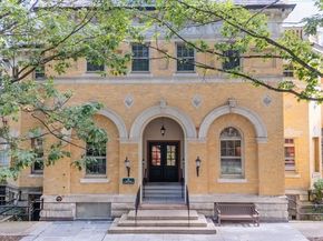 60 W Glen Rd 101, Brookline MA 02445