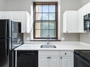 60 W Glen Rd 101, Brookline MA 02445