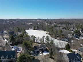 7 Blacksmith Way, Saugus MA 01906