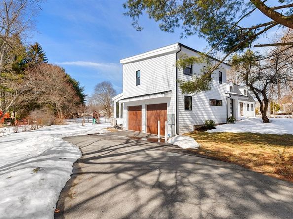 1 Maureen Rd, Lexington MA 02420