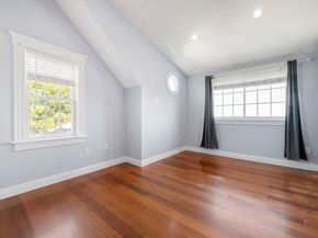 76 Taft Ave 2, Newton MA 02465