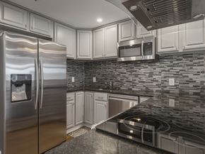 4 Duck Pond Rd 225, Beverly MA 01915