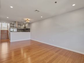 4 Duck Pond Rd 225, Beverly MA 01915